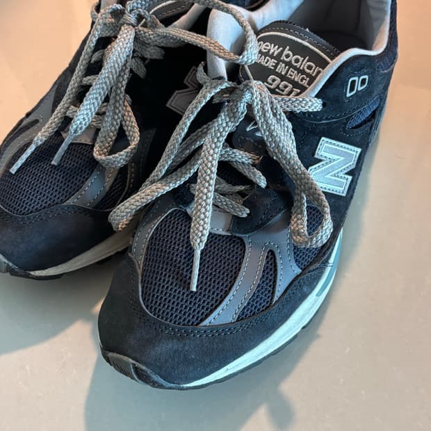 뉴발란스 991 V2 네이비 상태 좋음