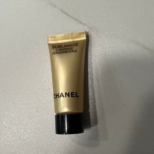 샤넬 수블리마지 레쌍스 퐁다멘탈 5ml 미니어처