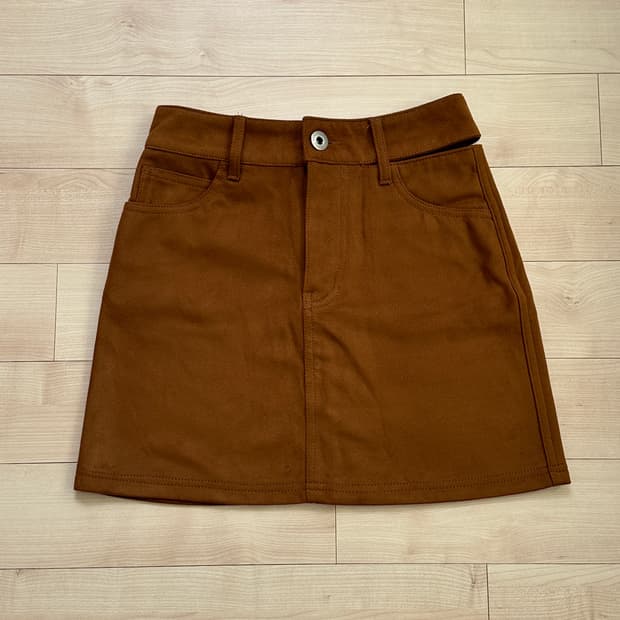 오아이오아이 oioi 브라운 스웨이드 미니스커트 S