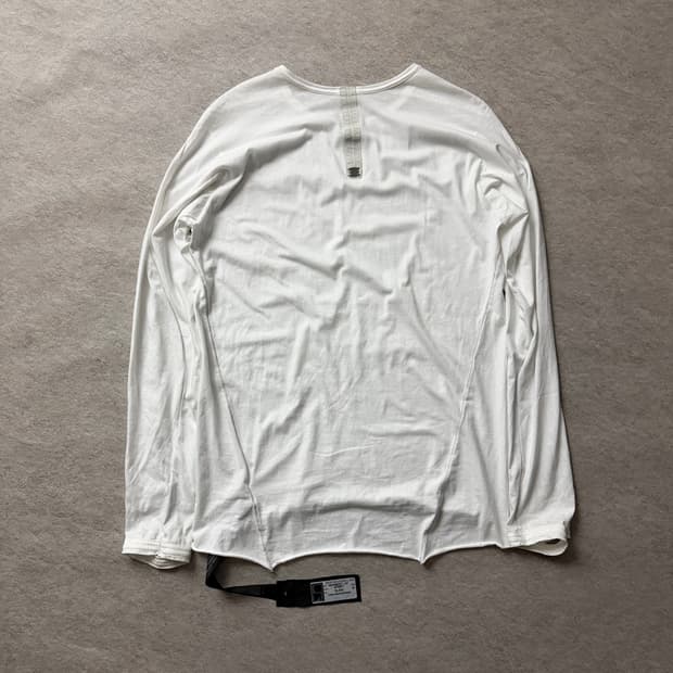 Isaac sellam 롱슬리브