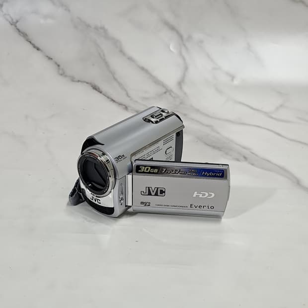JVC 하이브리드 캠코더 Everio GZ-MG330 30GB 내장