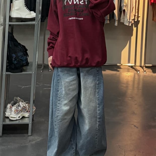 디스이즈네버댓 버건디 맨투맨 A3181