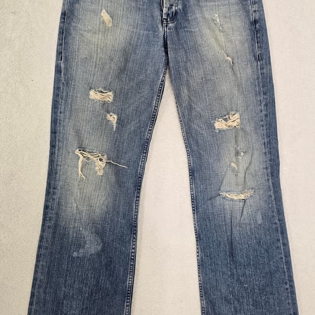 아르마니 익스체인지 남자청바지.  
싸이즈32