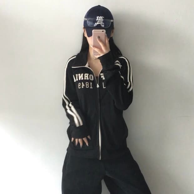 후아유 자수 패치로고 코튼집업