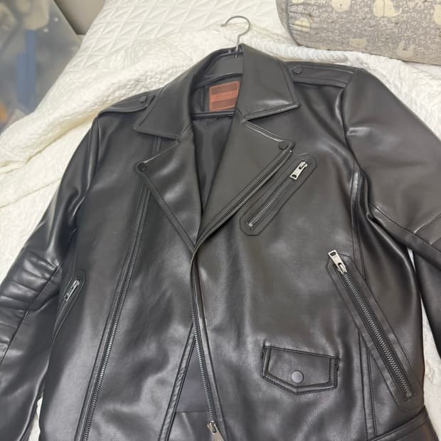 BASSO 블랙 가죽 라이더 자켓