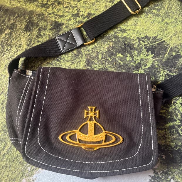 비비안웨스트우드 캔버스 크로스백