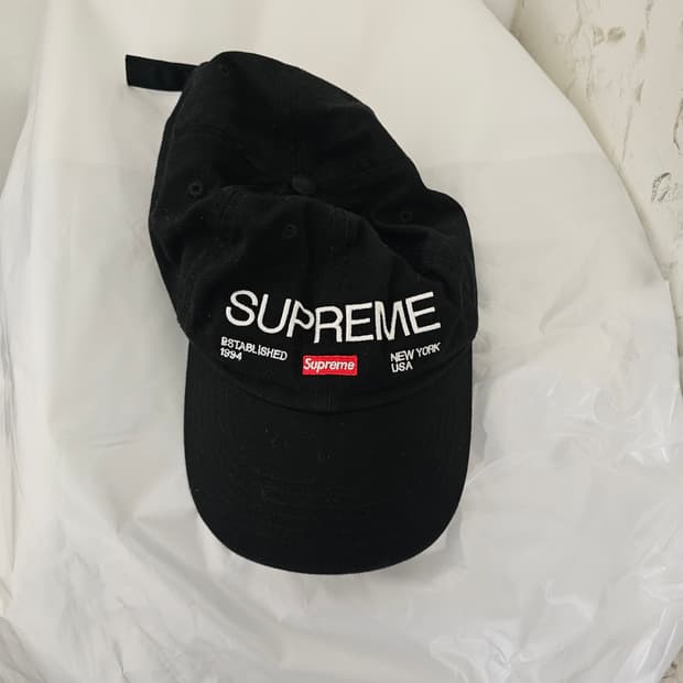 슈프림 6패널 볼캡