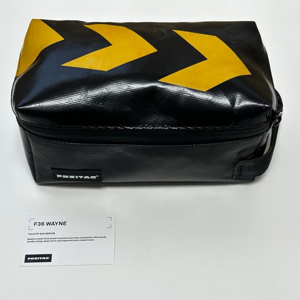 새제품 Freitag 프라이탁 희귀 웨인 판매