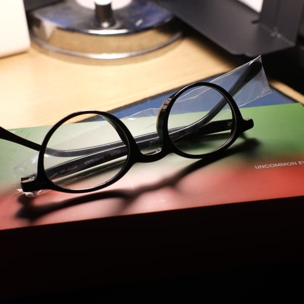 언커먼 아이웨어 피터 새상품 판매합니다