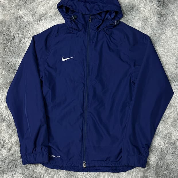 나이키 스우시 스톰핏 바람막이 네이비 L