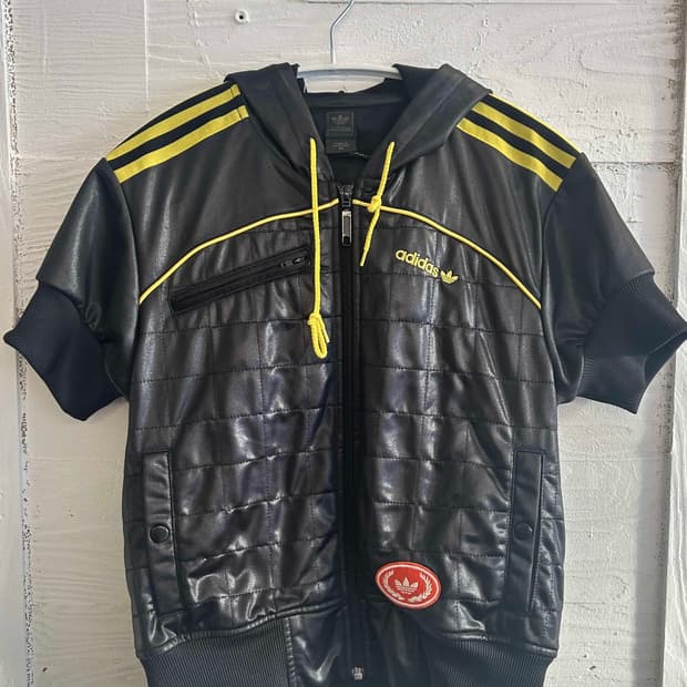 아디다스 반팔후드집업 (Adidas)