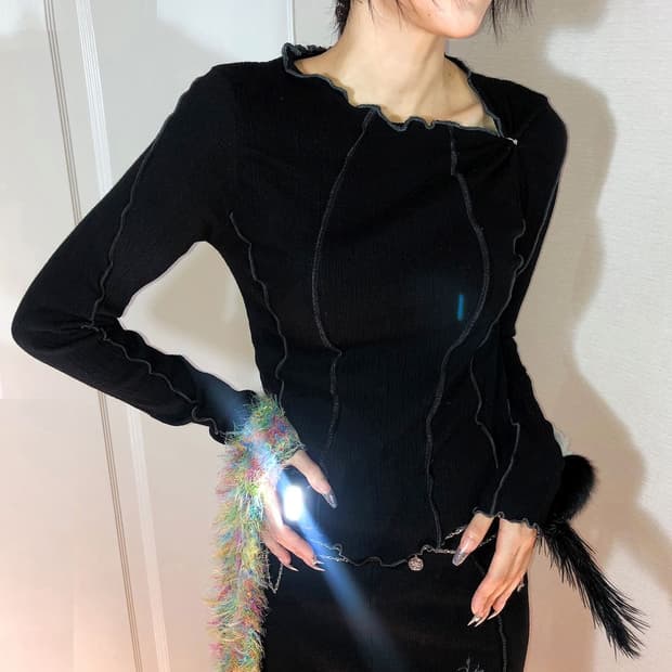 메조쿤스트 링클 웨이브 탑 블랙