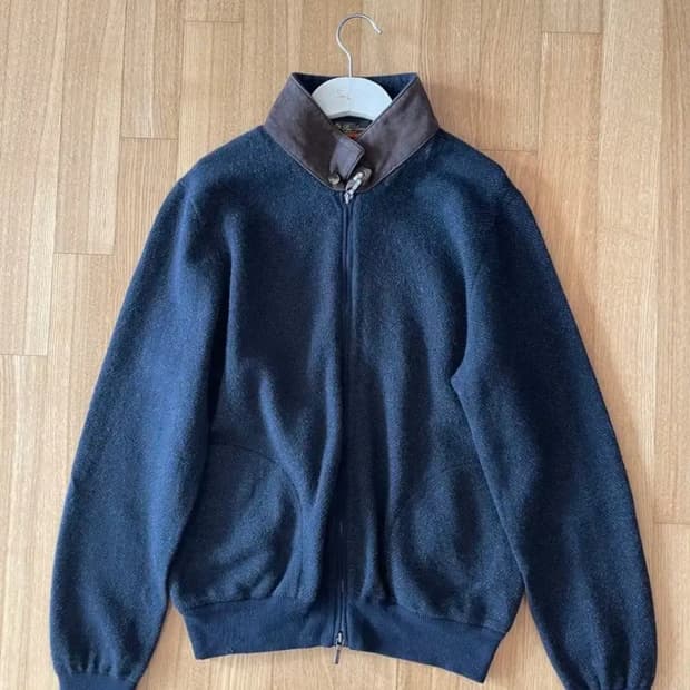 [800만원]로로피아나 로드스터 캐시미어 가디건자켓 팝니다