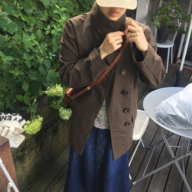 하이넥 버튼 자켓