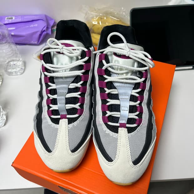 [275]나이키sb 에어맥스95 서밋화이트