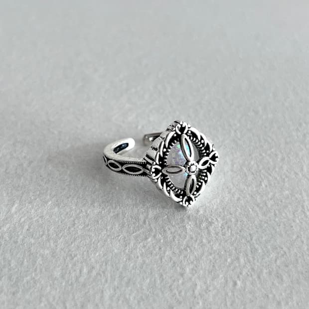 화이트 오팔 반지