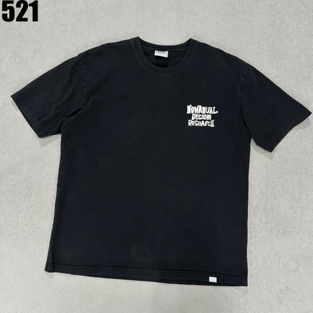 노매뉴얼 블랙 반팔티셔츠