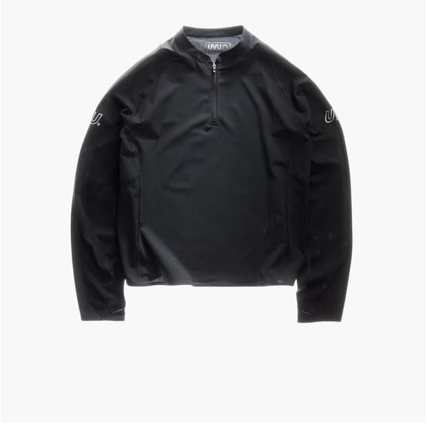 uvu 하프집업 새상품