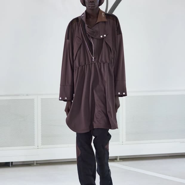 키코 코스타디노브 25ss 솔릭스 코트