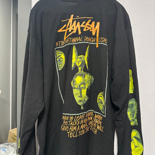 스투시 롱슬리브