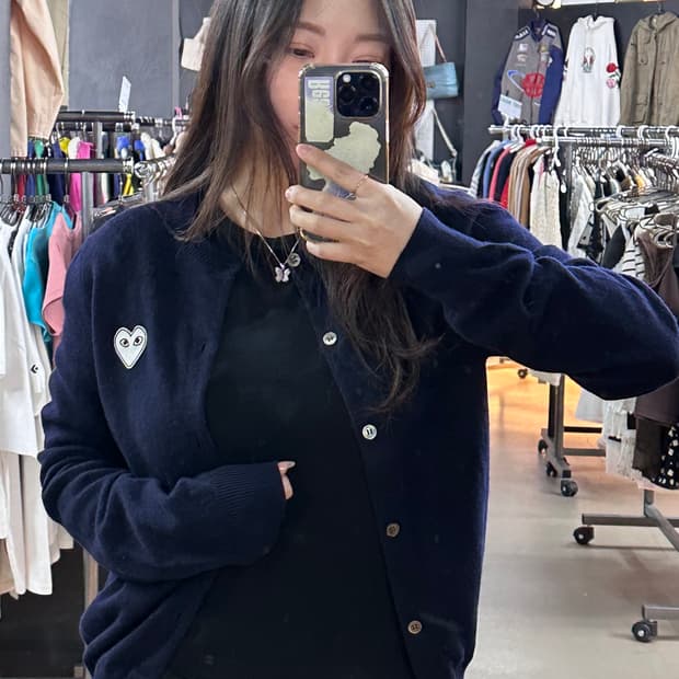 꼼데가르송 화이트 하트 와펜 네이비 가디건