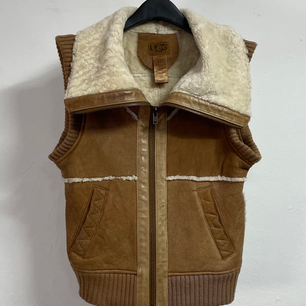 UGG 어그 우먼스 리얼레더 베스트 무스탕 자켓 (on.447)