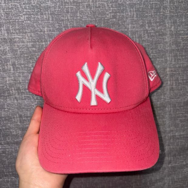 뉴에라 9forty 코랄 뉴욕 양키스 볼캡