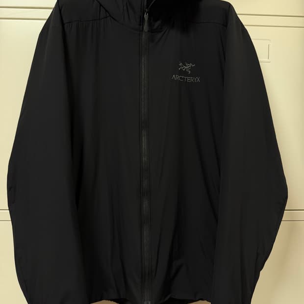 아크테릭스 아톰 LT 블랙 M사이즈 거의새것