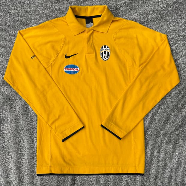 나이키 유벤투스 올드 옐로우 드릴탑