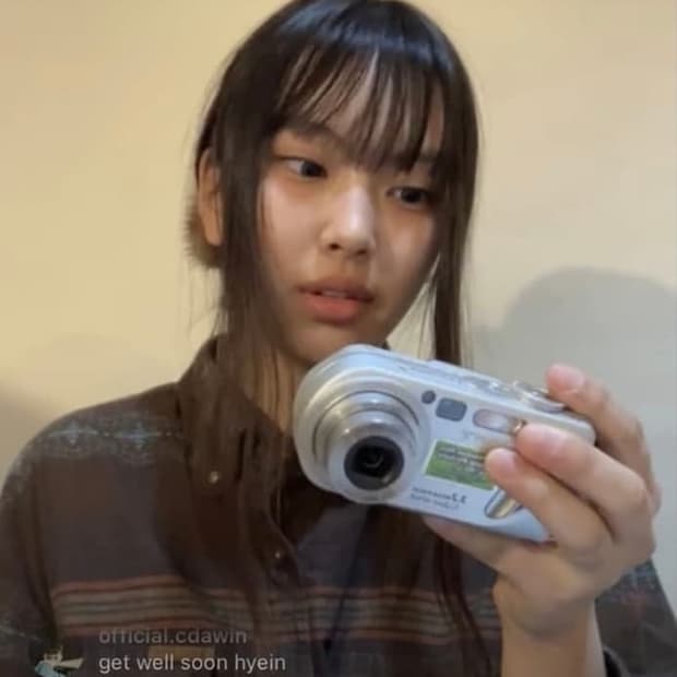 일본 소니 바디A급 뉴진스 빈티지디카 Y2K감성 레트로카메라 작례ok