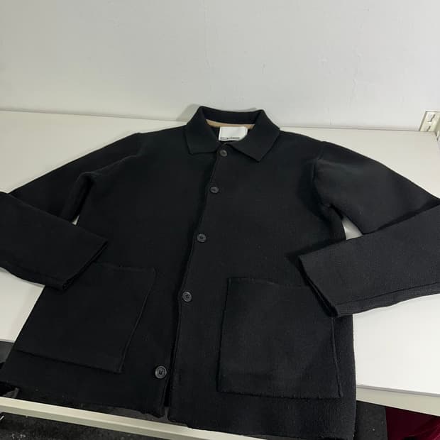 M 비슬로우 블랙 카라 가디건