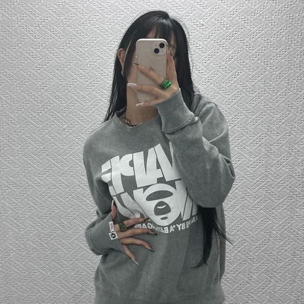 베이프 AAPE 빈티지 키치 빅로고 기모 맨투맨 L C08136