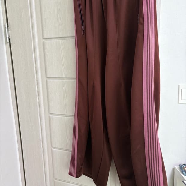 니들스 hd팬츠 판매합니다