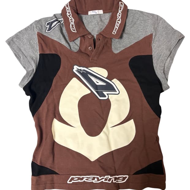 Praying moto polo