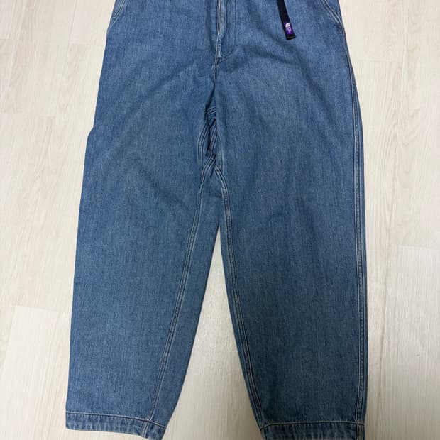 노스페이스 퍼플라벨 와이드 테이퍼드 데님 인디고 블리치