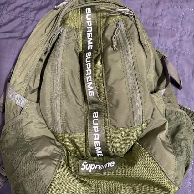 슈프림 백팩 올리브 22FW
