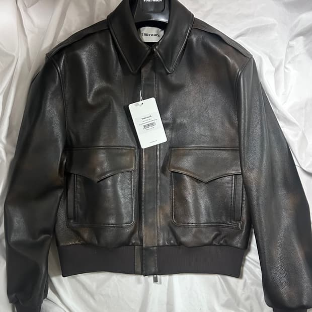 [L] 토니웩 25fw A-2 레더자켓