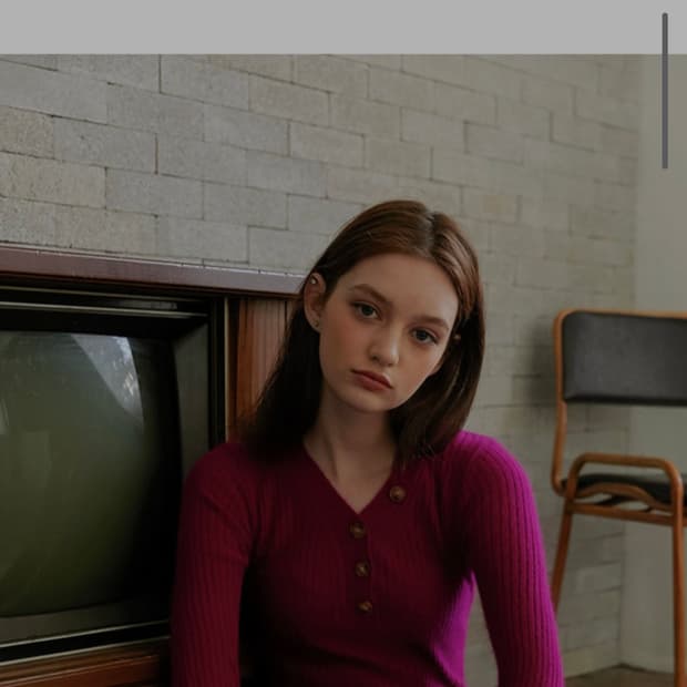 [MONTS] 몬츠783 버튼 브이넥 앙고라 니트 (퍼플)