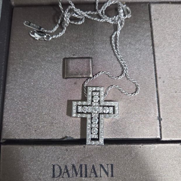 다미아니 목걸이 벨에포크 L사이즈 화이트골드 풀다이아