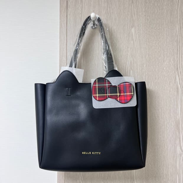 헬로키티 정품 가죽 토트백