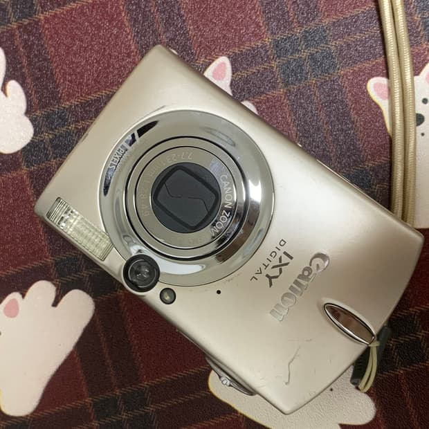 캐논 디카 익서스 750(익시700) 카메라 판매합니다