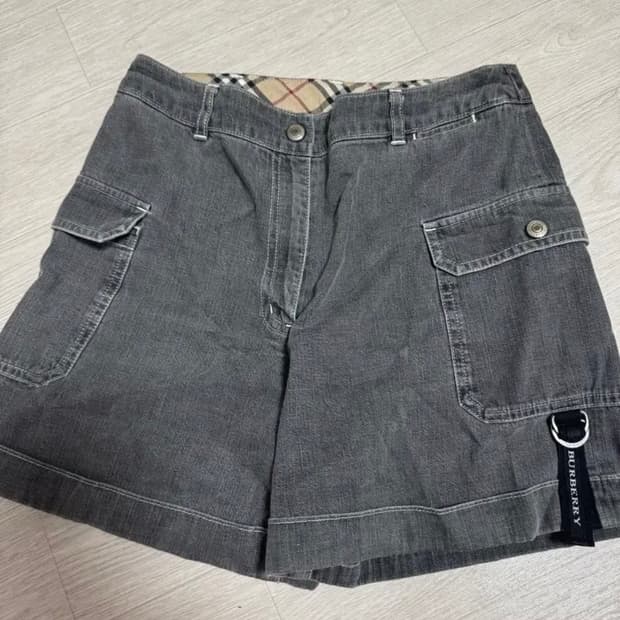 버버리 흑청 반바지