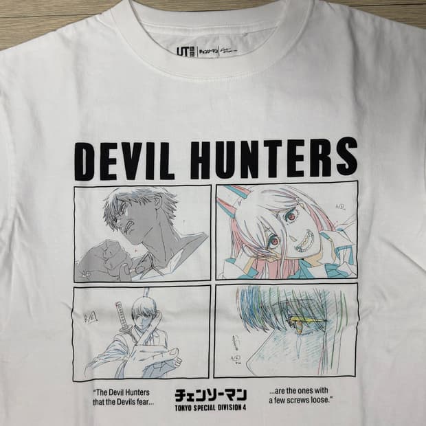 유니클로 UT x 체인소맨 티셔츠 화이트 L