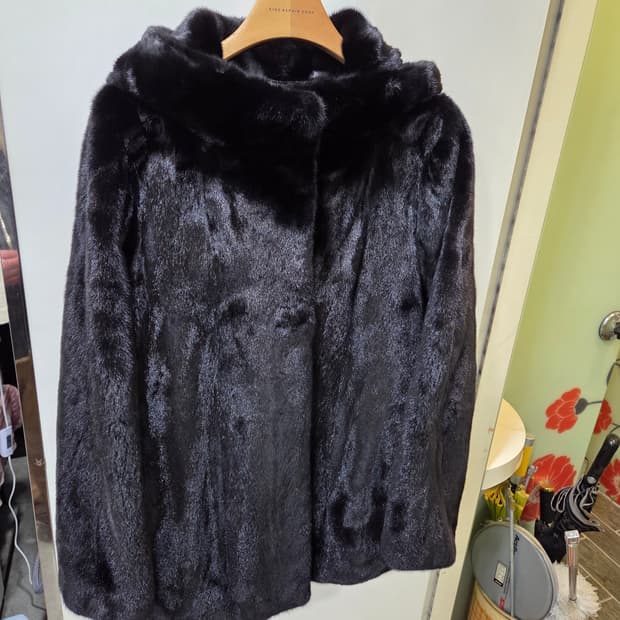 진도 오리지날 후드 밍크 코트