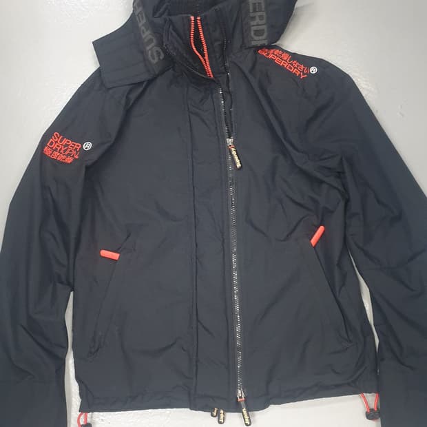 Superdry 윈드치터 S