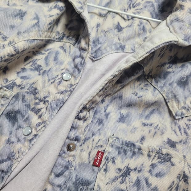 리바이스 플로럴 셔츠