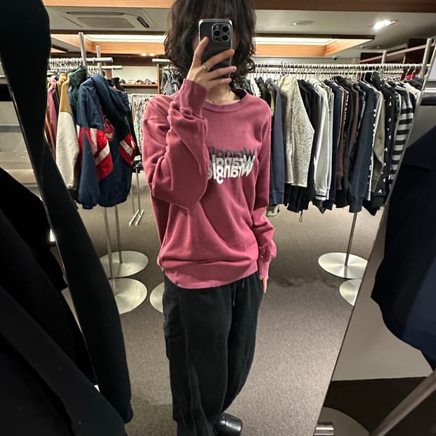 L)Wrangler Retro 빅로고 스웻셔츠