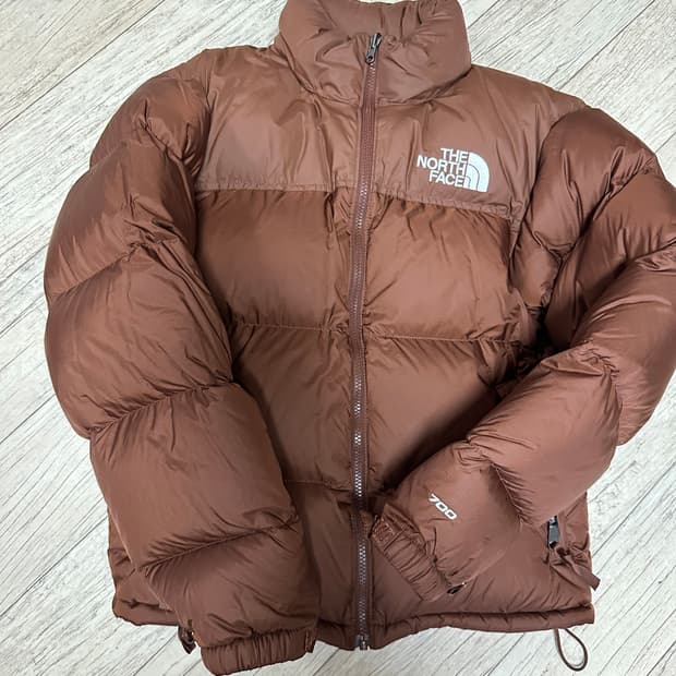 노스페이스 눕시 700 다크오크 해외판 xs 맨즈