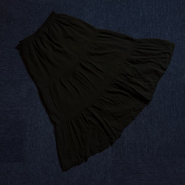 유니클로 블랙 프릴 스커트