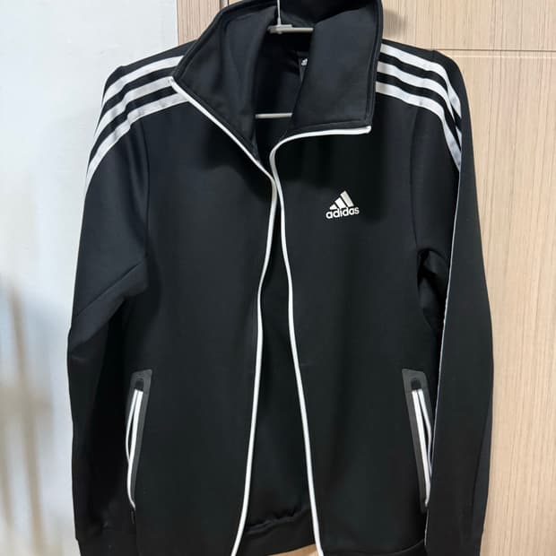 아디다스 블랙 삼선 져지 트랙탑